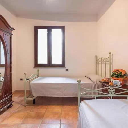 Casa Pompia 6 דירה *