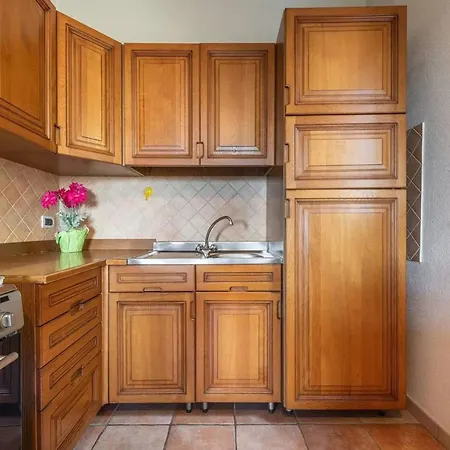 Casa Pompia 6 דירה סיניסקולה