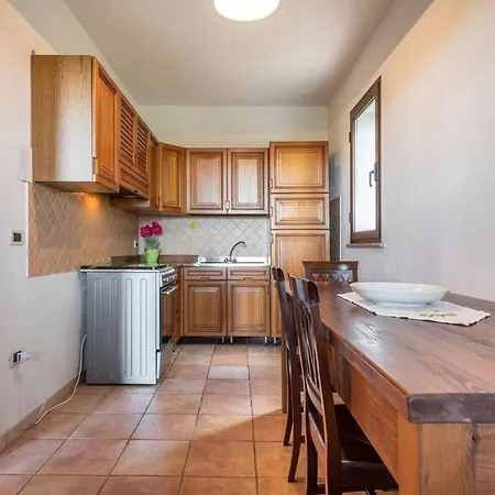 Casa Pompia 6 סיניסקולה